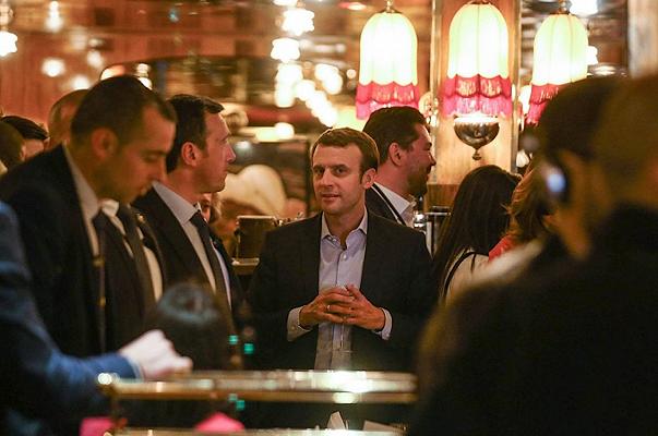 La brasserie radical chic di Montparnasse dove ha festeggiato Macron