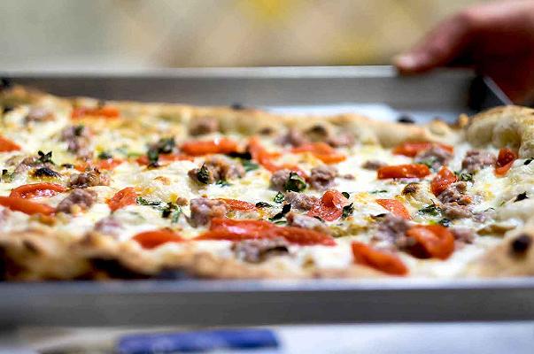 Perché Gigino pizza a metro di Vico Equense è famoso nel mondo