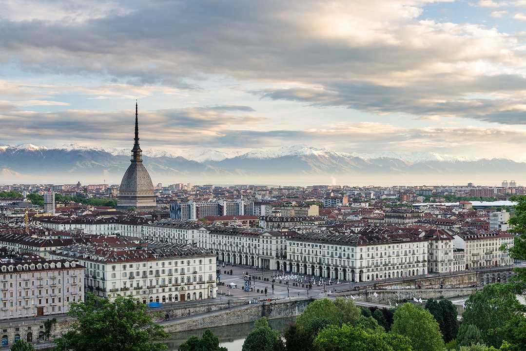 Torino: Appendino s’inventa la vendemmia in centro