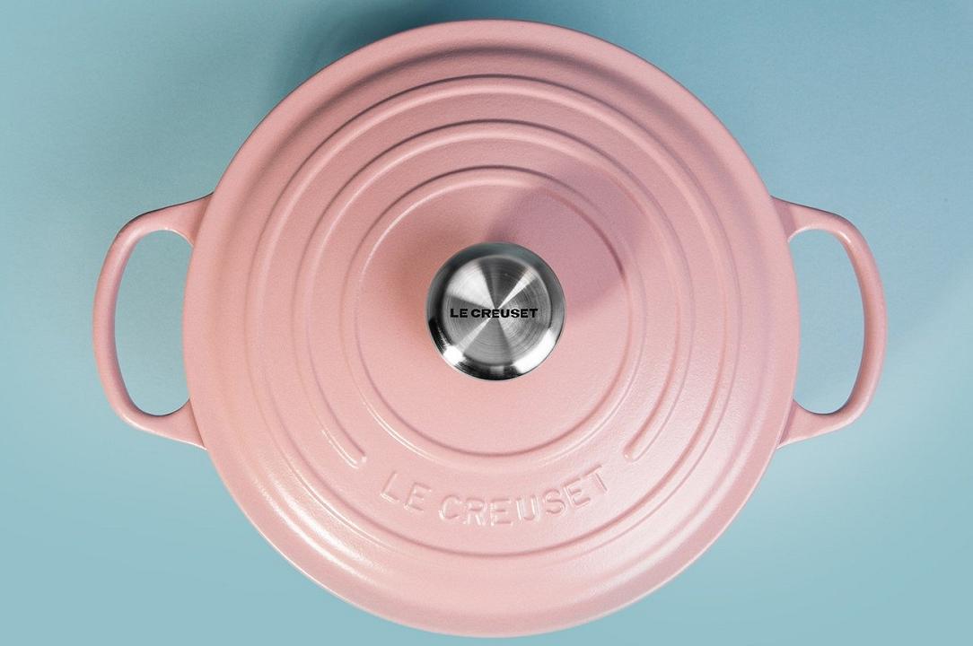 Le Creuset: pentola rosa per i millenial