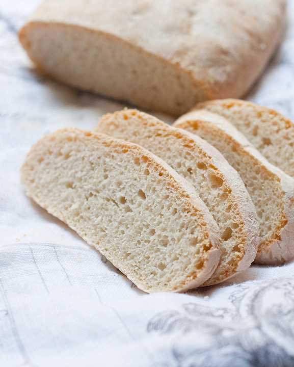Perché a Firenze si mangia il pane senza sale?