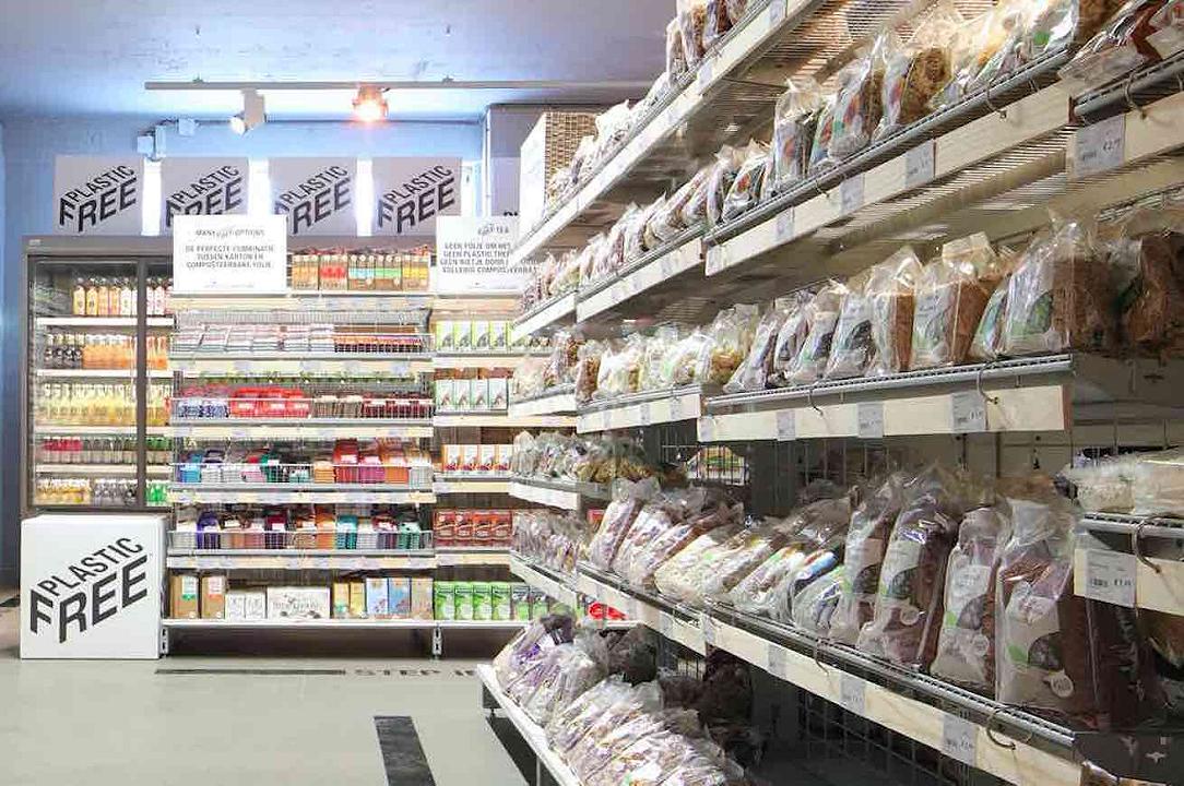 Amsterdam: ha aperto il primo supermercato senza plastica