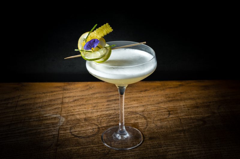 cocktail vodka sour