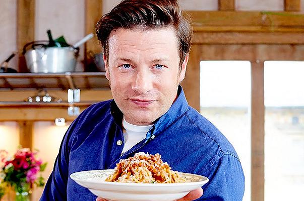 Jamie Oliver: quanti soldi ha perso (molti) e quanti ne guadagna (moltissimi)