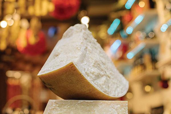 Parmigiano Reggiano, il bilancio del 2021 ha raggiunto i 2,7 miliardi di euro