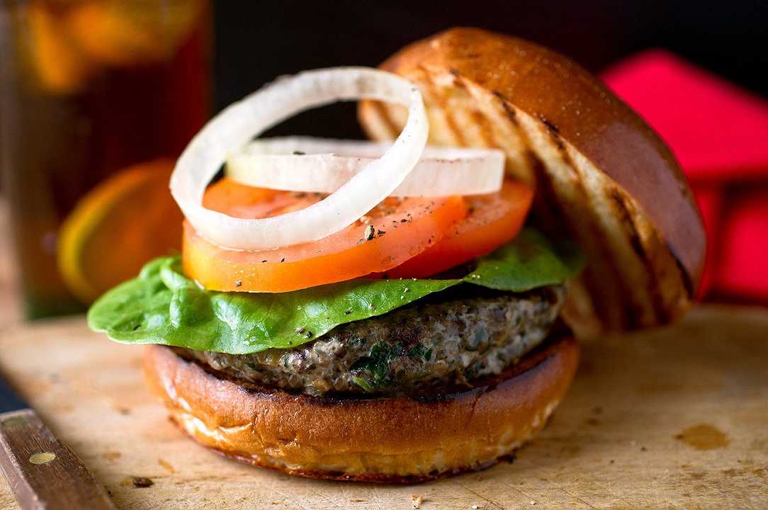 Hamburger fatto in casa senza errori: la rivincita dei nerd