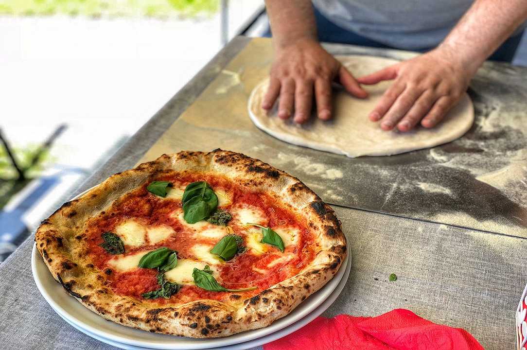 Pizza: un polacco vince il concorso napoletano per la miglior pizza fatta in casa