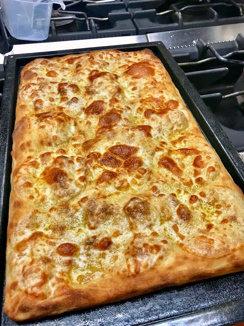 Pizza bianca a grip - Dettaglio crema di formaggio