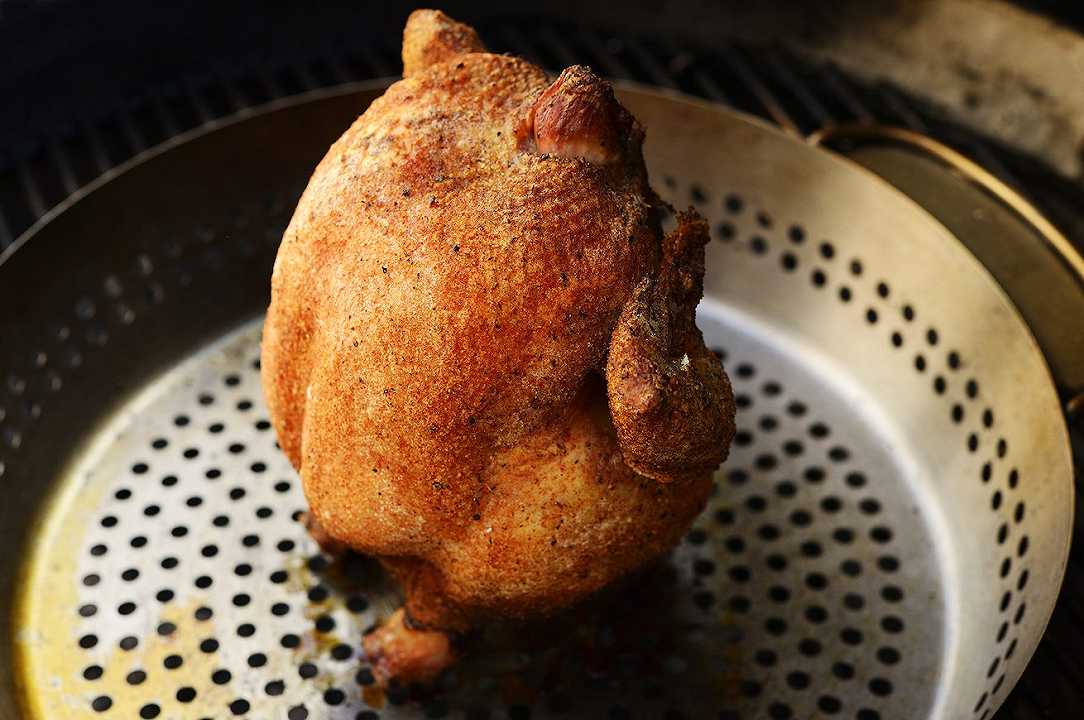 Pollo alla birra fatto in casa: la ricetta perfetta del beer can chicken