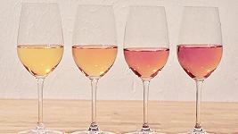 I giovani non bevono vino perché il vino lo bevono i vecchi