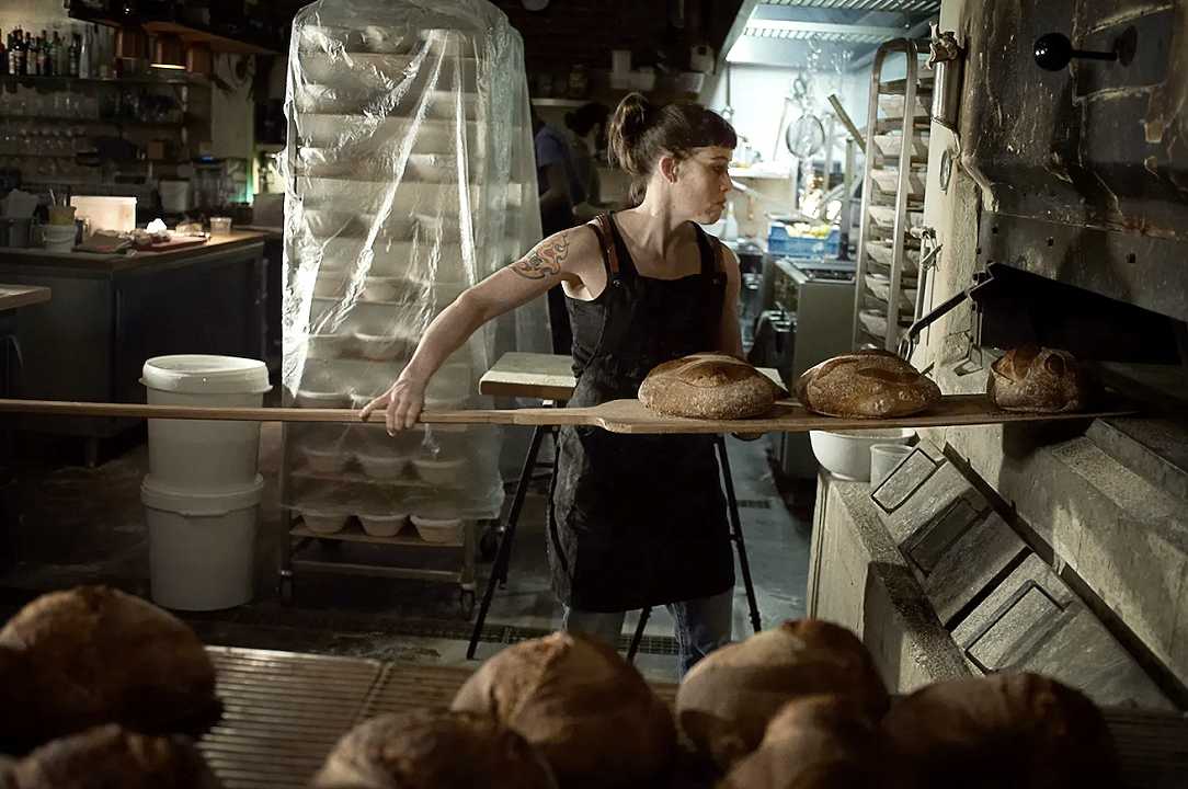 Donne che fanno il pane: come non amare questa new wave