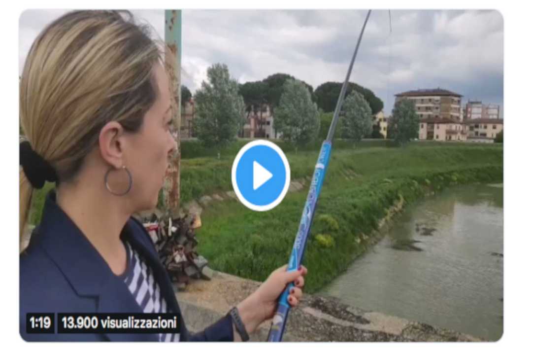 Giorgia Meloni risponde sulle zucchine di mare (pescandole dal fiume Tevere)