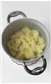 Fate bollire le patate per 5 minuti