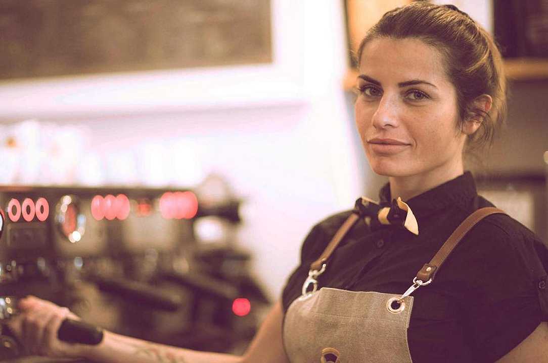 Fare Specialty Coffee a Napoli, la città del “caffè rancido”: intervista a Paola Campana