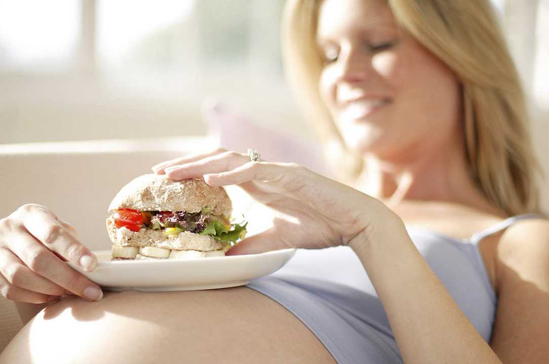 Dieta, durante la gravidanza fibre e verdure proteggono dal diabete