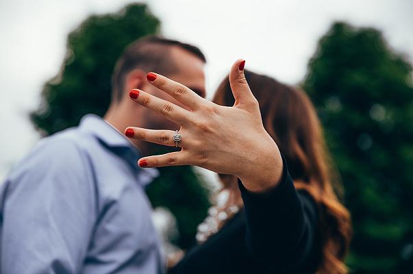 McDonald’s: la proposta di matrimonio con anello nel Big Mac