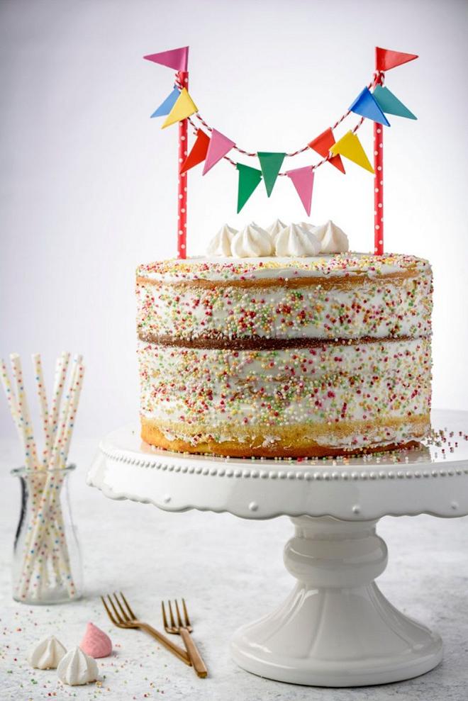 torta-compleanno-nuda