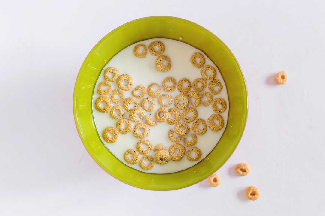 Cereali (per colazione): millenials abbandonano, si punta su bambini e anziani