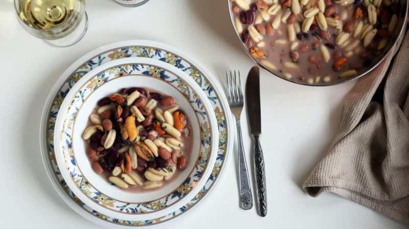 Pasta e fagioli con le cozze