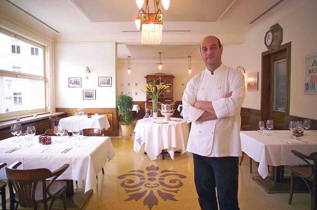 Bolzano: chef Andrea Fenoglio ha rifiutato di mettere ketchup sulla pasta di un turista