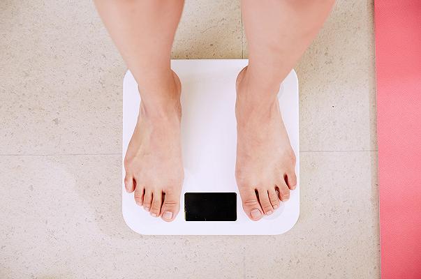 Dieta ipocalorica, quante calorie si assumono in un giorno?