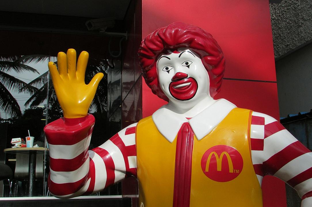 McDonald’s: il Ceo licenziato riceverà un TFR da 675.000 dollari