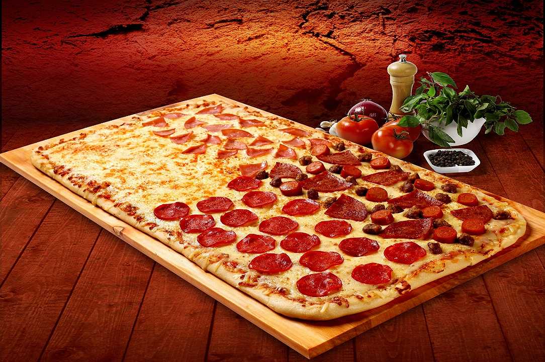 Pizza: gli italiani amano quella a pala rettangolare