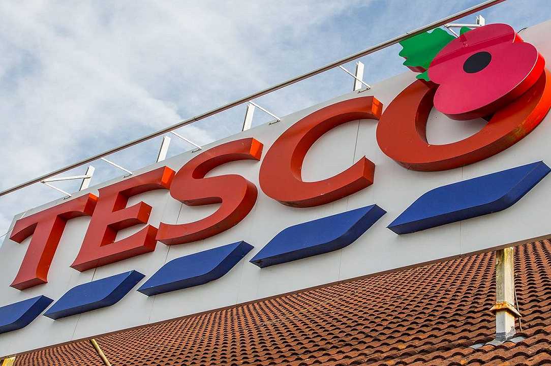 Supermercati: i Tesco in UK razionano i beni di prima necessità per il Coronavirus