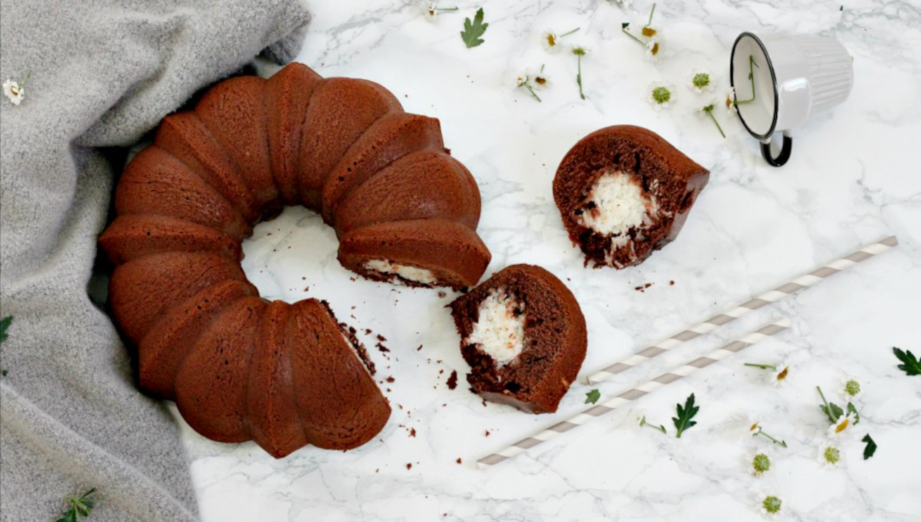 ciambella-al-cacao-con-cocco-ricetta