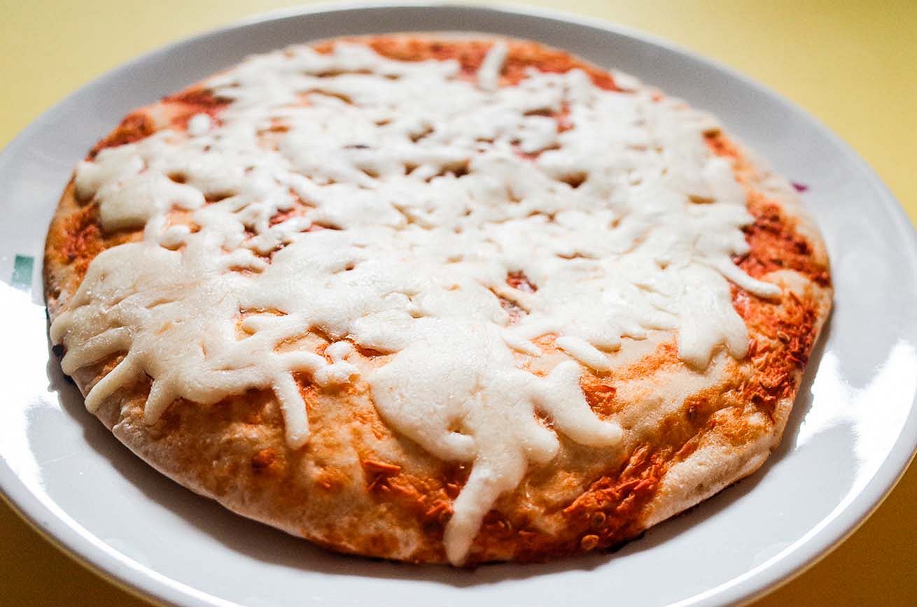 pizza-senza-glutine-surgelata-Joyens-cruda