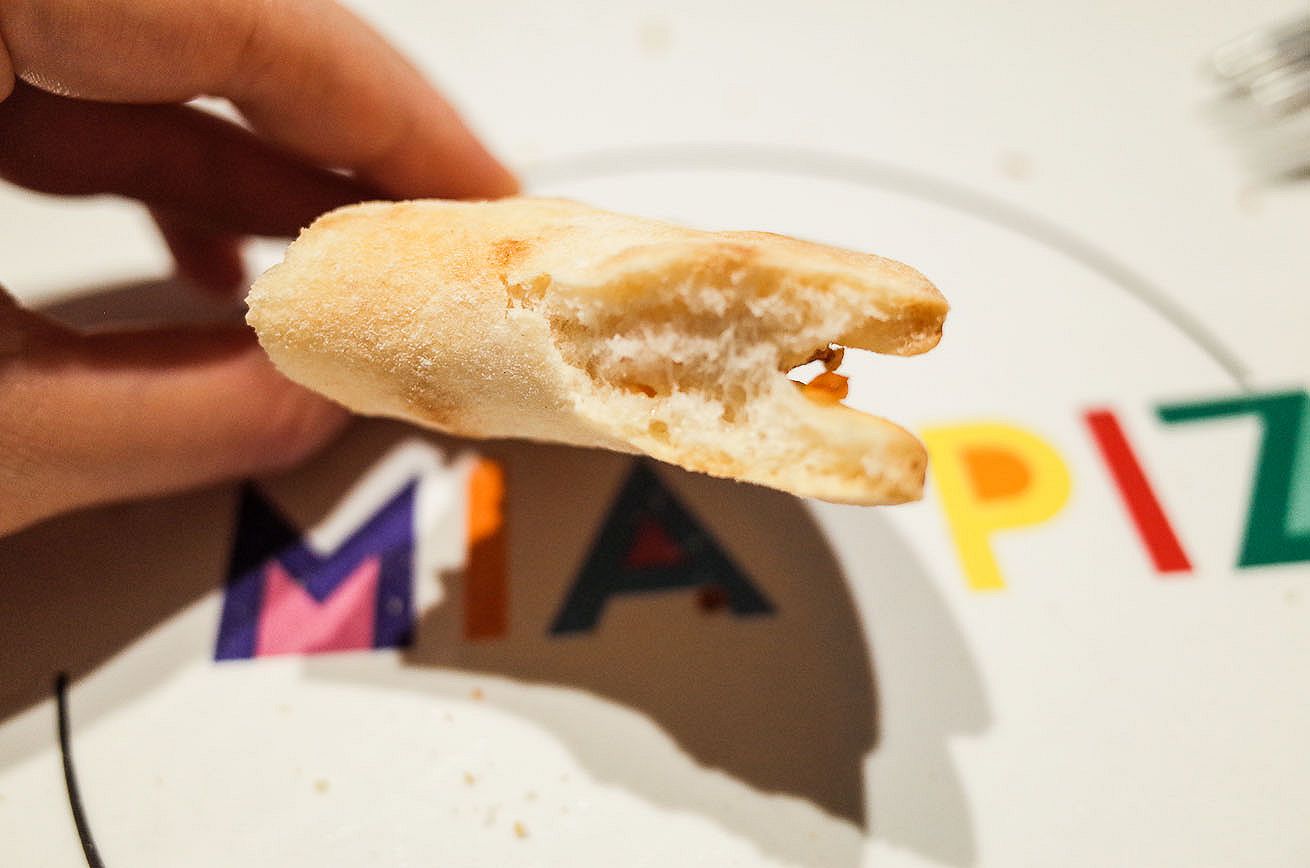 pizza-senza-glutine-surgelata-Schar-cotta-dettaglio-interno