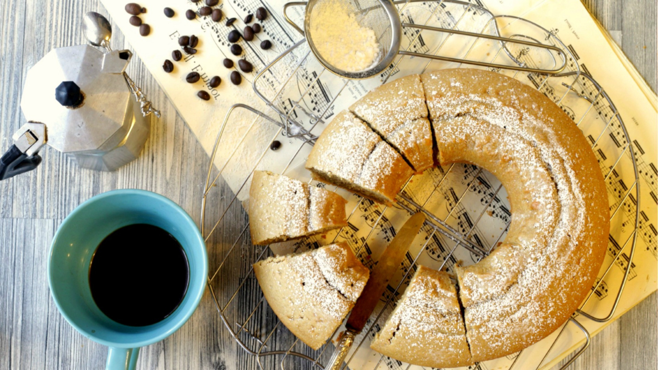 ciambella-al-caffè-taglio