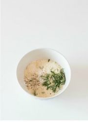 mix per panatura in ciotola