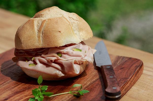 Mortadella IGP Conad: richiamo per rischio microbiologico