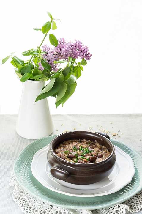 Zuppa di orzo e fagioli