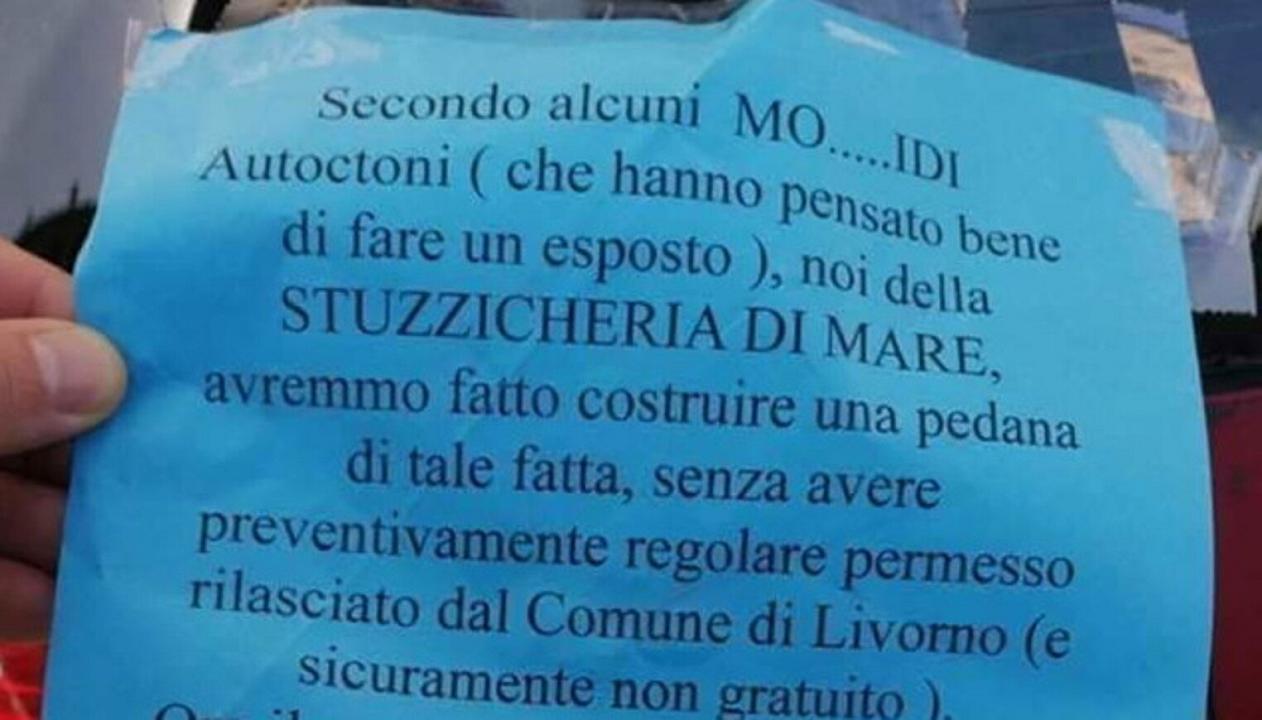 Ristorante a Livorno espone cartello choc contro i disabili