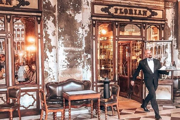 Venezia: Caffè Florian riapre, ma alcune sale sono ancora chiuse