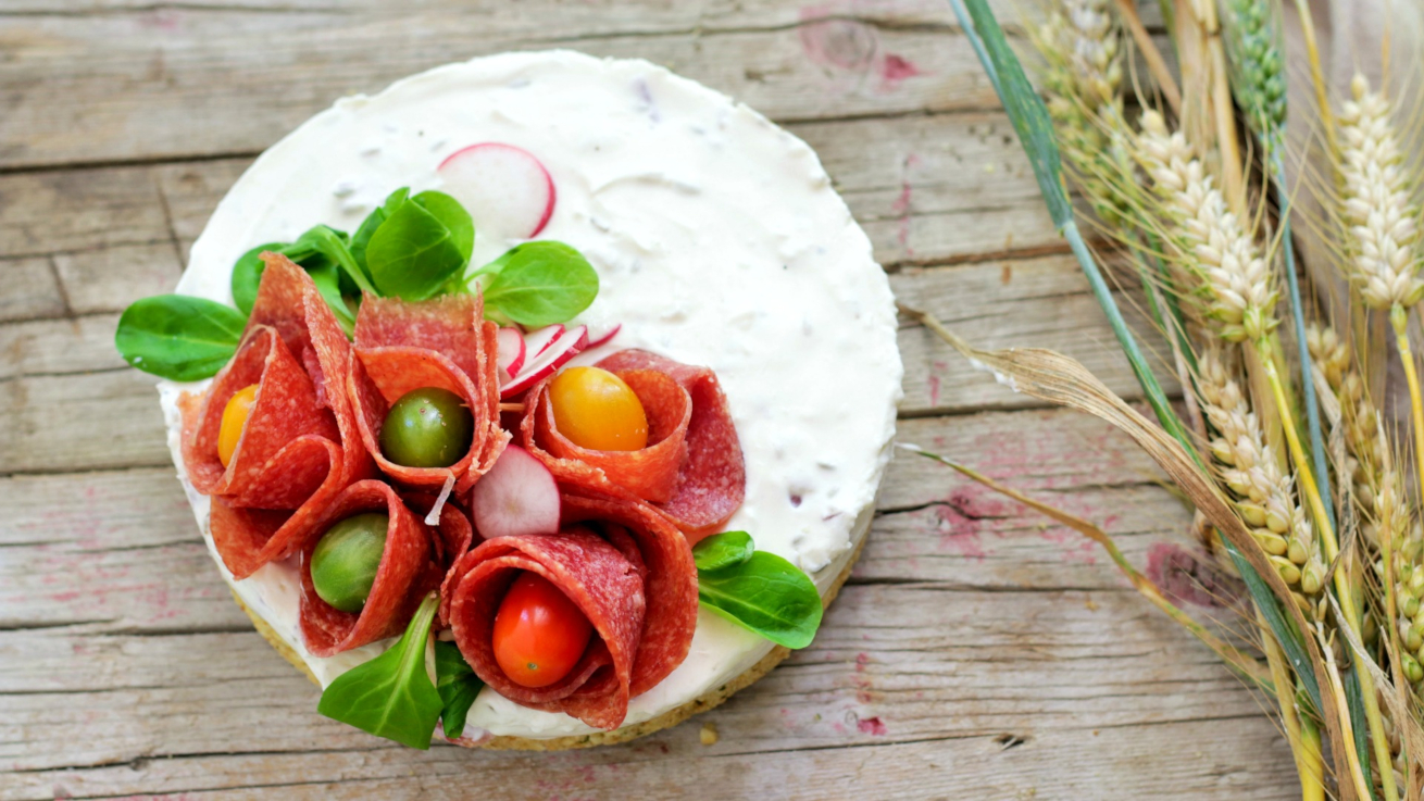 cheesecake-salata-al-salame