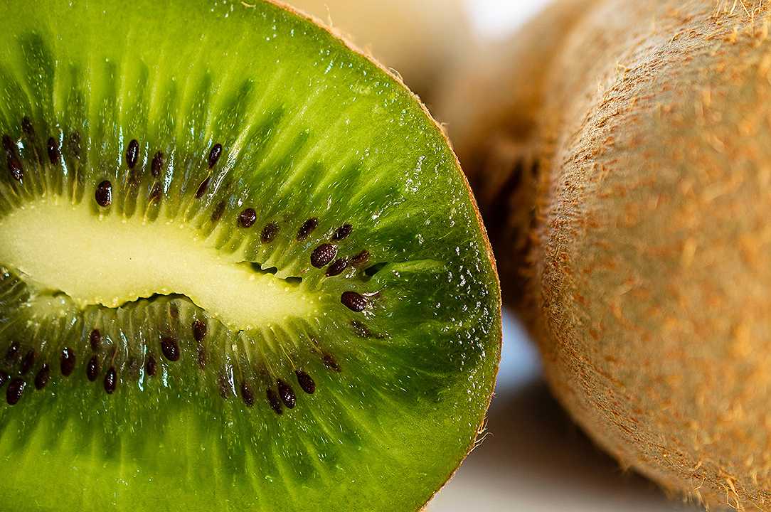Frutta: continuano a salire i prezzi, kiwi fino al +31%