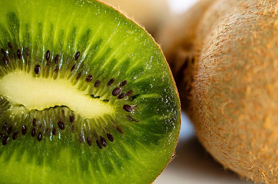 Kiwi, 5 modi per portare in tavola questo frutto di stagione