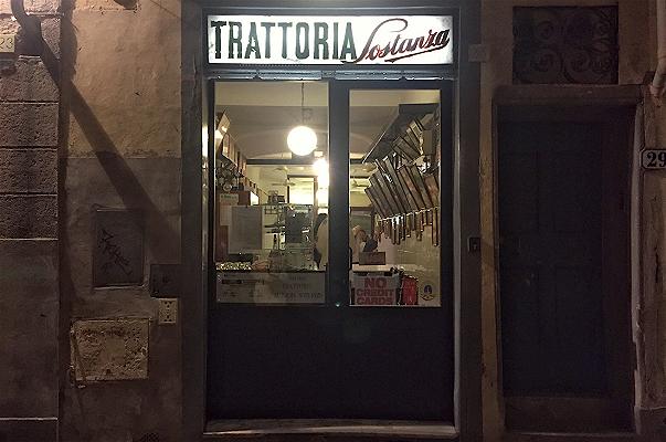 Trattoria Sostanza a Firenze, recensione: come si mangia “dal Troia”