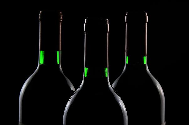 Striscia la Notizia contro i falsi vini italiani prodotti in Canada