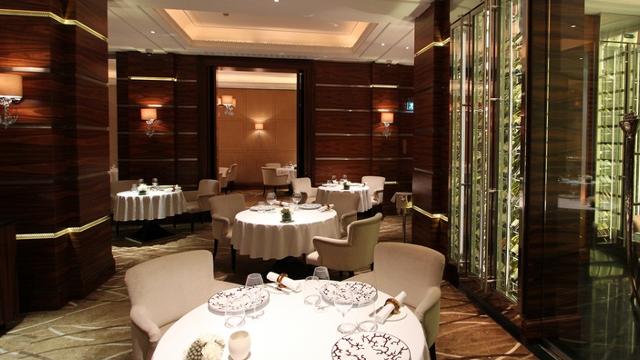 Londra: chef stellato Michelin licenziato, ha usato il ristorante per un party