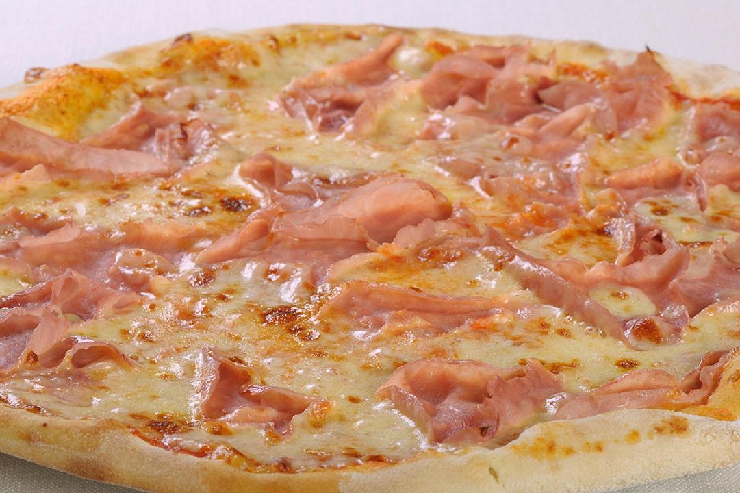 Pizza all’anziano che ha aggredito i carabinieri: succede a Trapani