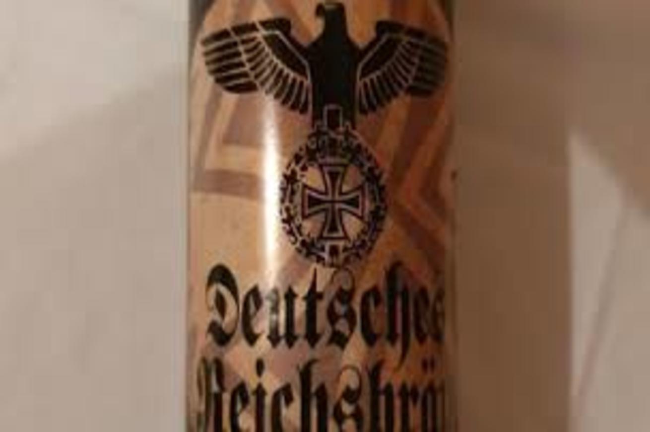 Germania: ex politico neonazista inizia a vendere la “Birra del Reich”
