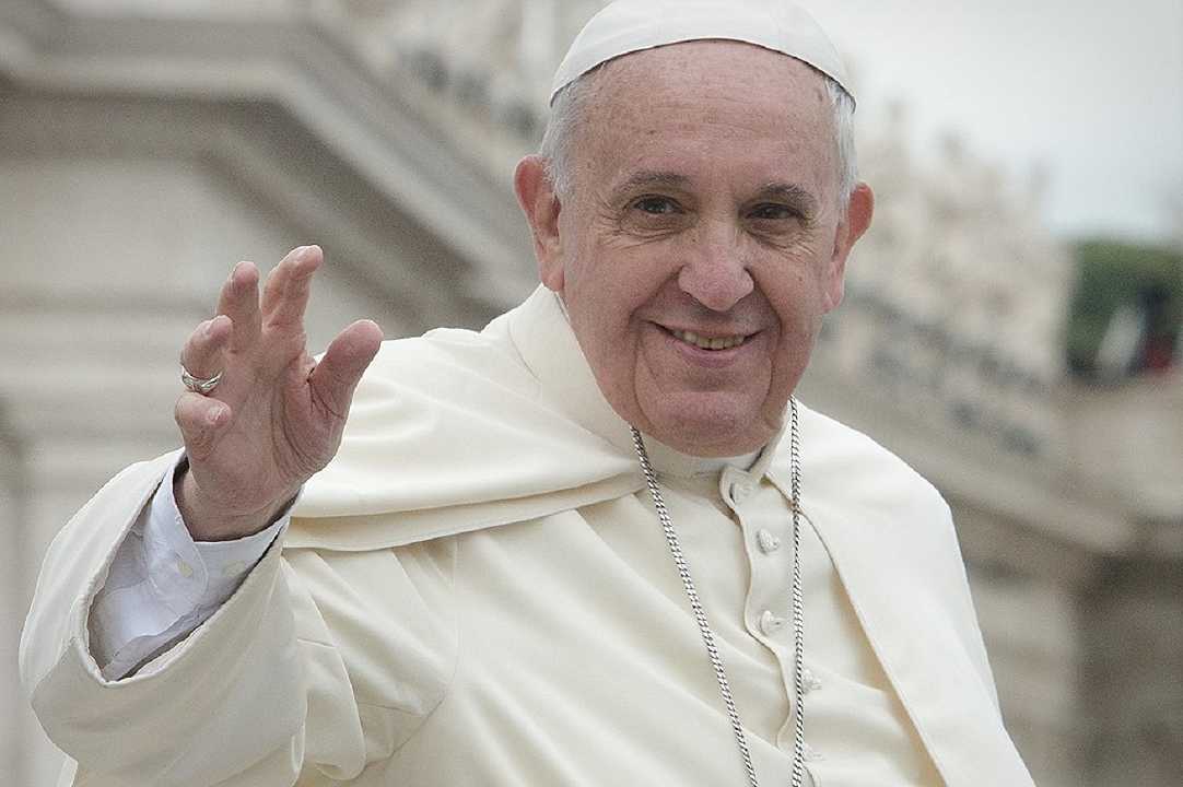 Papa Francesco: “In Vaticano ci si lamenta se il pasto non è ben cotto”