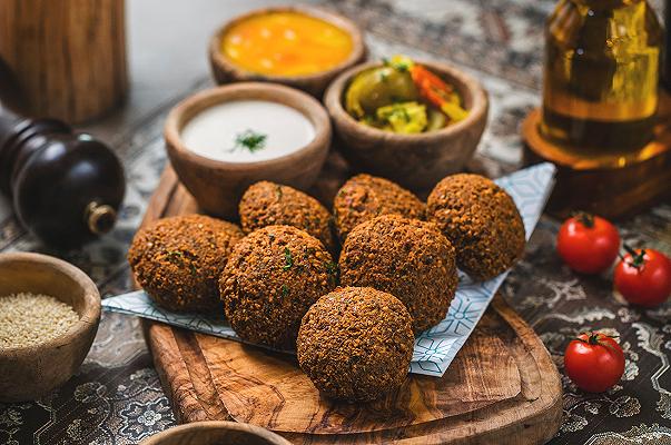 Falafel, cosa sono e come prepararli in casa