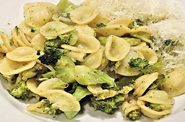 Puglia: la vendita delle orecchiette fatte in casa ha nuove regole