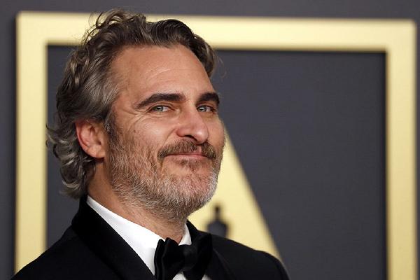 Joaquin Phoenix: ai produttori di latticini non è piaciuto il discorso agli Oscar 2020