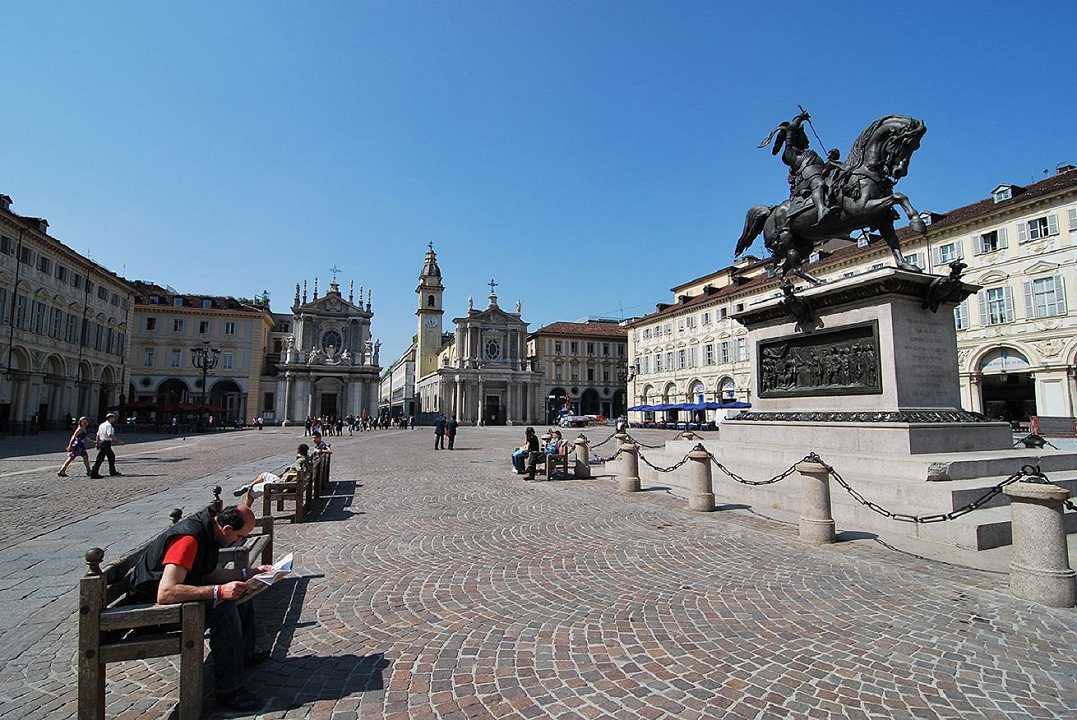 Torino: chiude il caffè San Carlo, riaprirà dopo il lockdown con un nuovo progetto